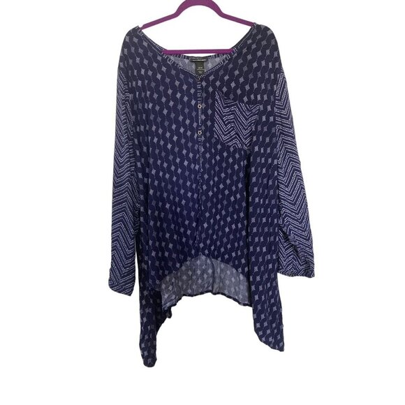 Lane Bryant Indigo Tribal Pattern Blouse 26/28 - Picture 6 of 9